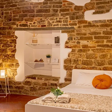 Dante's Dei Cerchi Guest house