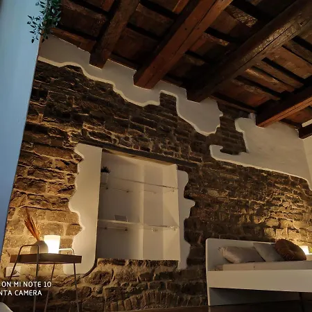 Dante's Dei Cerchi Gasthuis *